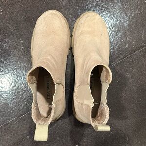 Steve Madden Howler Chelsea Boots